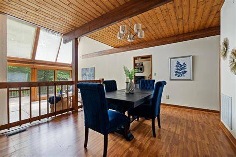 Table Stock Image White に対する画像結果