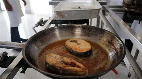 Fish Cooking Video に対する画像結果