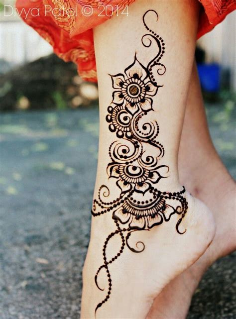 50 Most Beautiful Indian Mehendi Designs | Ankle henna designs, Foot ...