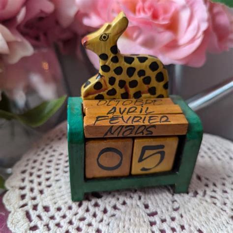 Old Desk Calendar に対する画像結果