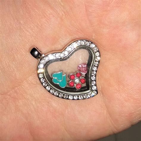 Origami Owl Heart Locket に対する画像結果