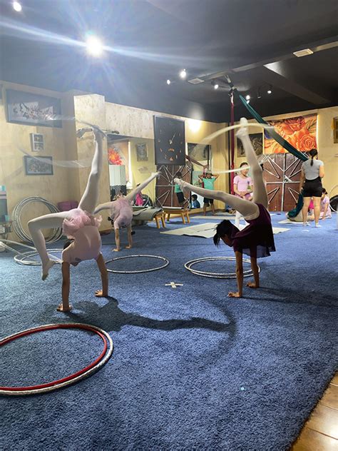 Contortion Box Acts に対する画像結果