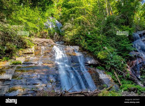 Ruby Falls in January に対する画像結果