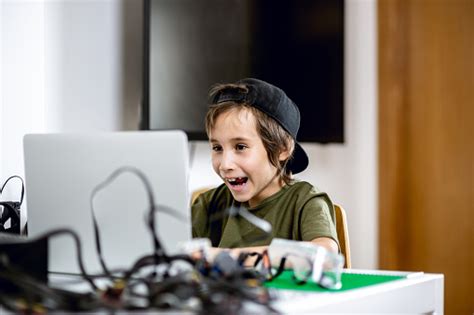 Afbeeldingsresultaten voor How to Install Computer Hardware