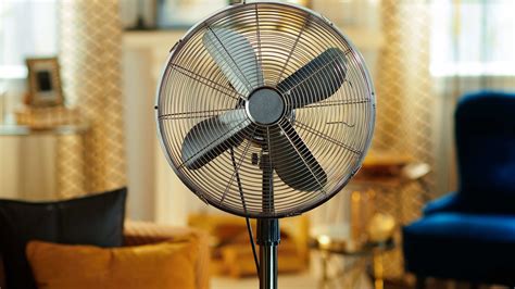 Toradh íomhá ar Fan Face Rotating How to Turn Off