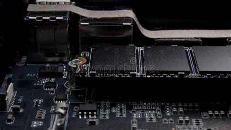 Afbeeldingsresultaten voor Modern SSD Architecture