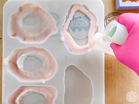 Geode Coaster Resin Tutorial に対する画像結果