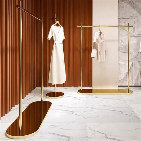 Custom Clothes Display Racks And Wall-mounted Rods - SOONXIN