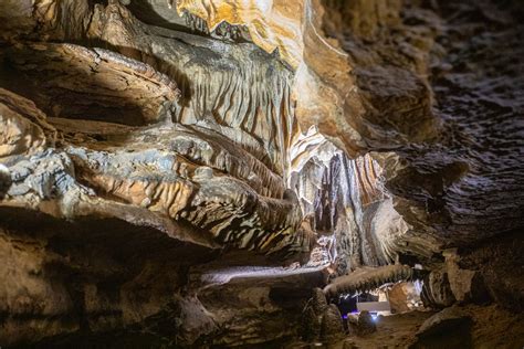 Ruby Falls in January に対する画像結果