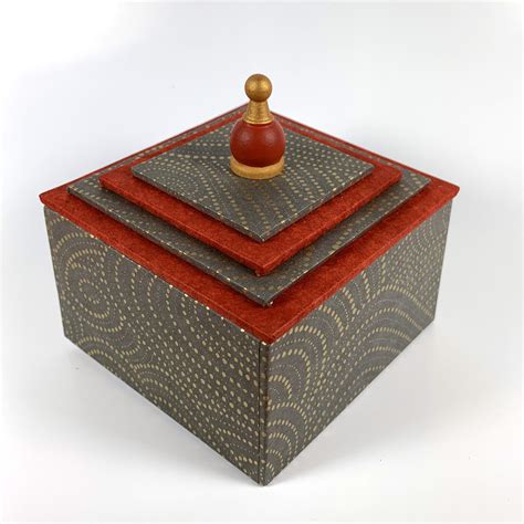 Toradh íomhá ar Japanes Paper Box