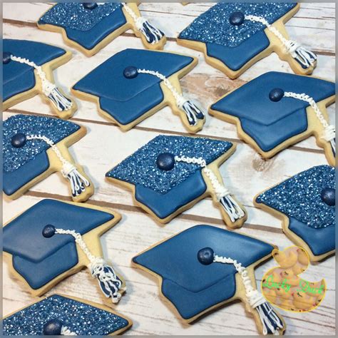 Decorating Graduation Cap Cookies に対する画像結果