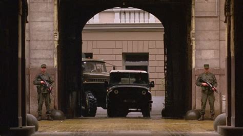 Military Installation Gate に対する画像結果