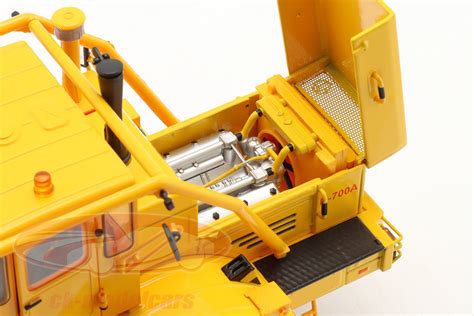 Toradh íomhá ar Roblox Figuren Gelb