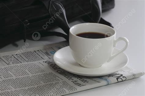 Toradh íomhá ar A Newspaper On a Table