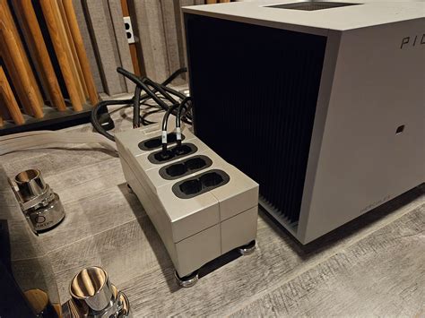 Ncube Power FM に対する画像結果