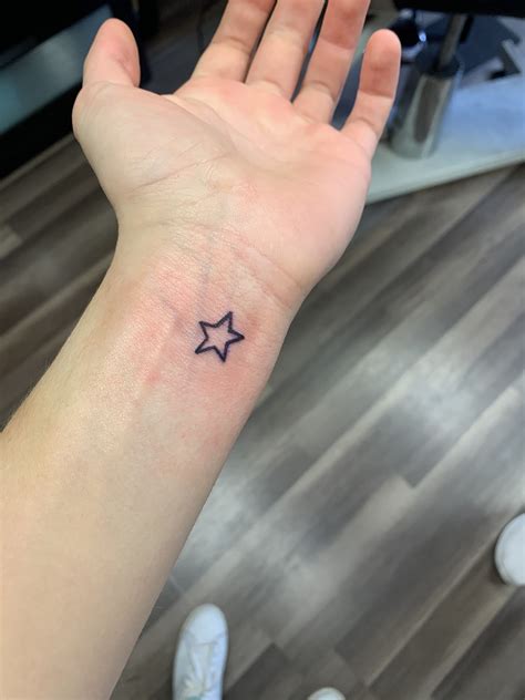 Kleinestar Tattoo Small に対する画像結果