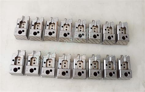 Injection Mold Air Pin に対する画像結果