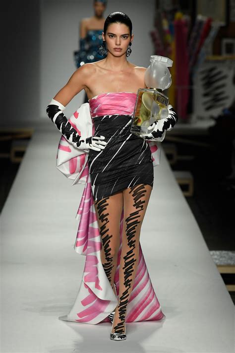 Fashion Week Outfits に対する画像結果