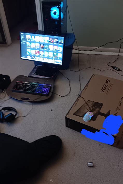 Toradh íomhá ar Horrible PC Setups