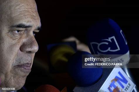 تصویر کا نتیجہ برائے How to Decorate a Unity Table