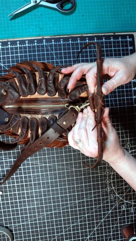 Making Leather Patterns に対する画像結果