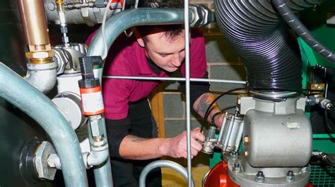 5 Benefits of Hiring an Expert for Your Air Compressor Repair Needs