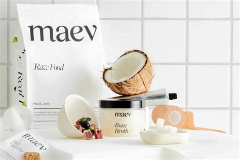 Toradh íomhá ar Maev Logo