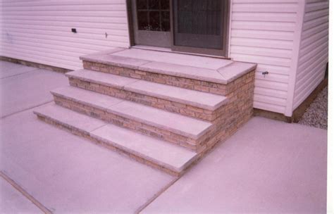 Building Brick Steps Outside に対する画像結果