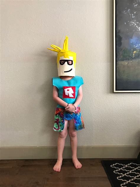 Roblox Character Costume に対する画像結果