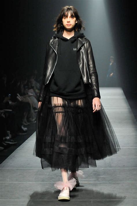 Fashion Week Outfits に対する画像結果