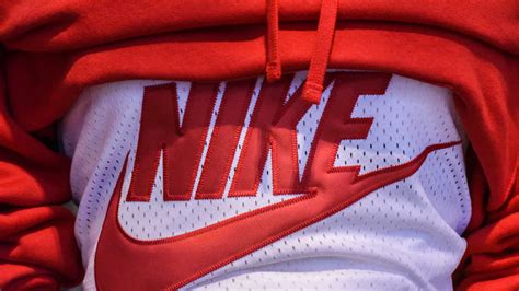 Move to Zero Nike Logo に対する画像結果