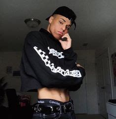 Afbeeldingsresultaten voor Larray Aesthetic