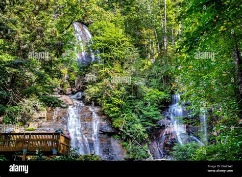 Ruby Falls in January に対する画像結果