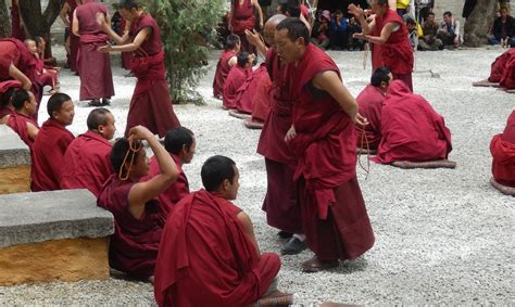 Toradh íomhá ar Monk Kamen High-Rise Invasion