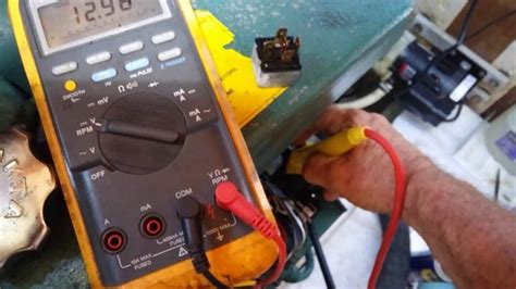 Toradh íomhá ar Auto Starter Relay