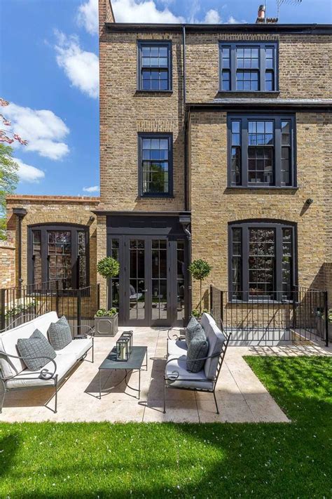 Yellow House Paint Colours के लिए छवि परिणाम