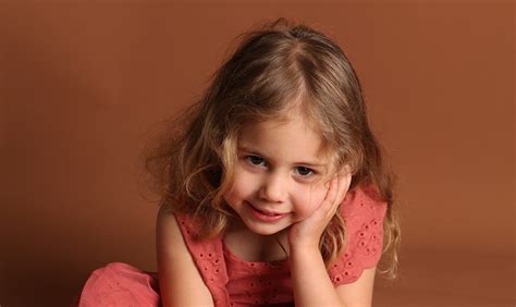 Models Mini Me માટે ઇમેજ પરિણામ