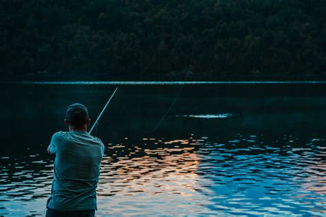 Fishing Hook Logo के लिए छवि परिणाम