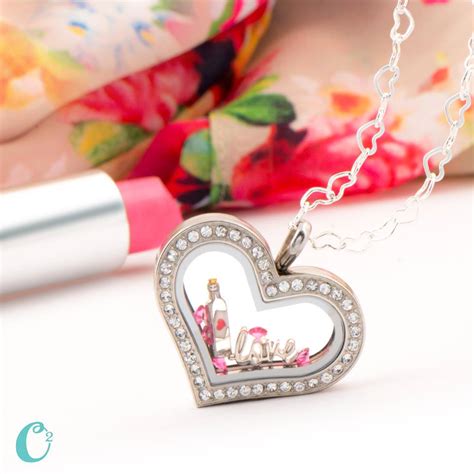 Origami Owl Heart Locket に対する画像結果