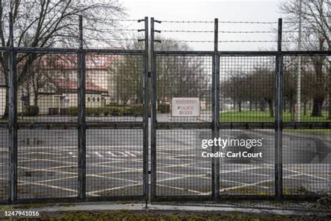 Military Installation Gate に対する画像結果