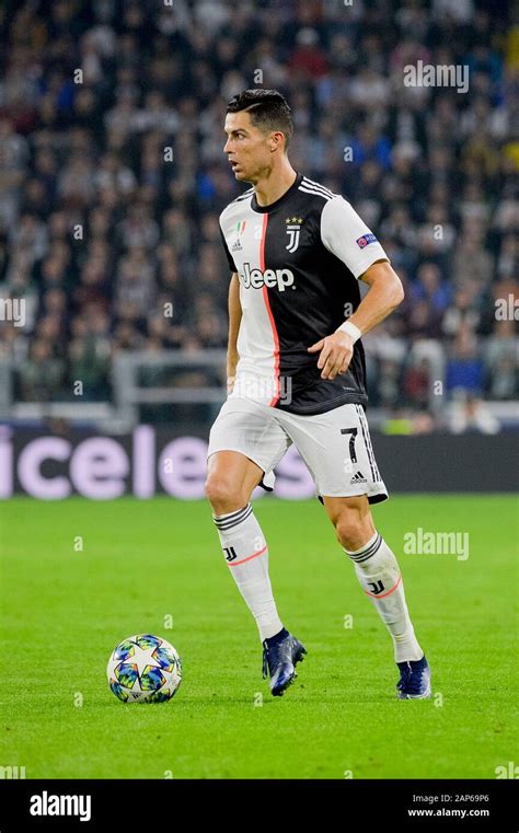 Afbeeldingsresultaten voor Ronaldo Dribble