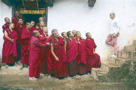 Toradh íomhá ar Monk Kamen High-Rise Invasion