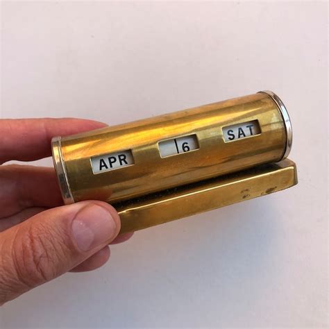 Old Desk Calendar に対する画像結果