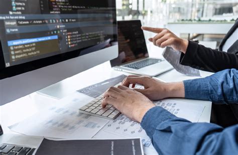 Toradh íomhá ar Git Flow vs Trunk Based