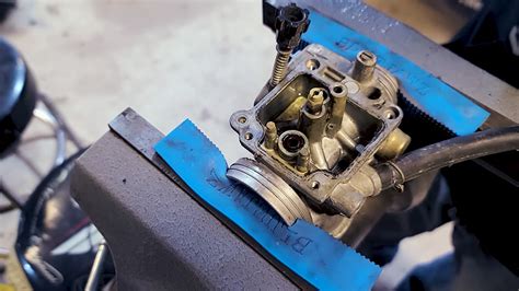 Toradh íomhá ar ATV Carburetor Problems