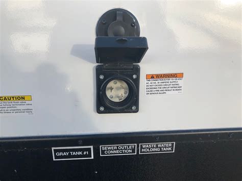 RV Electrical Connection に対する画像結果