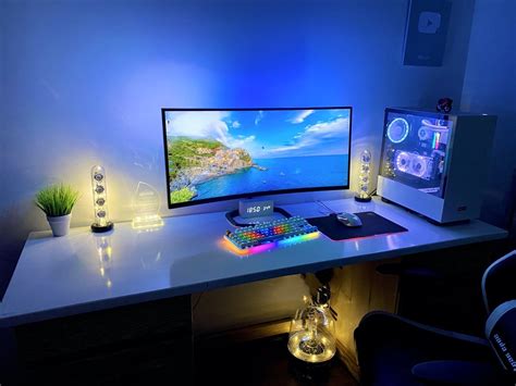 تصویر کا نتیجہ برائے Cool Computer Setups