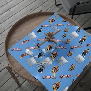 Roblox Birthday Gift Wrapping Paper に対する画像結果