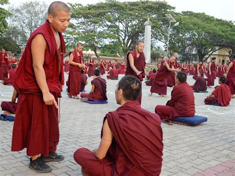 Toradh íomhá ar Monk Kamen High-Rise Invasion