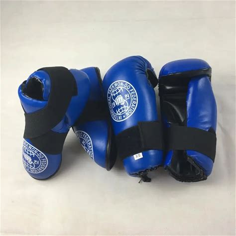 ITF Red And Blue Taekwondo Sparring Gear Set For Training And Competition